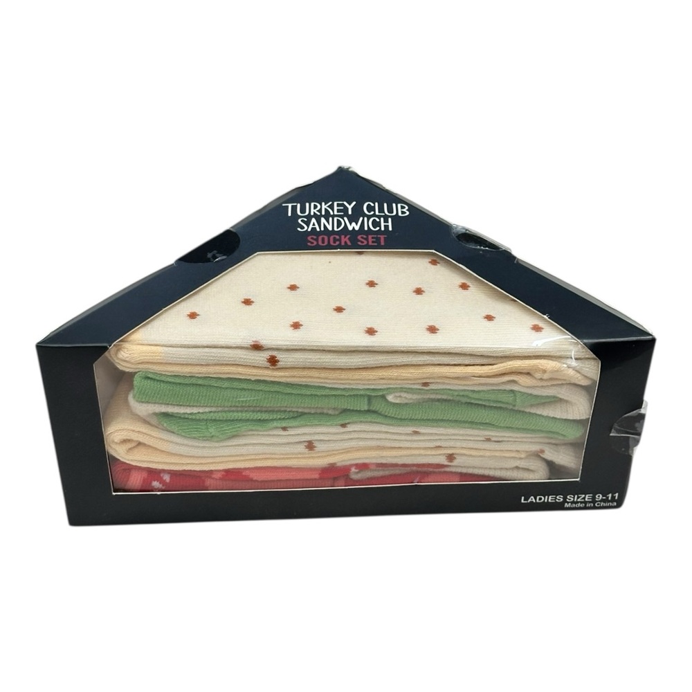 Turkey Club 4 Pair Ladies Crew Sock Set NIB